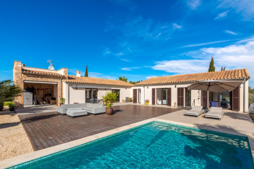 Moderna finca de nueva construcción con piscina cerca de Sineu