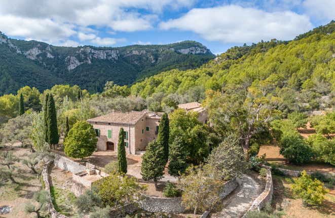 Histórica finca señorial en plena naturaleza...