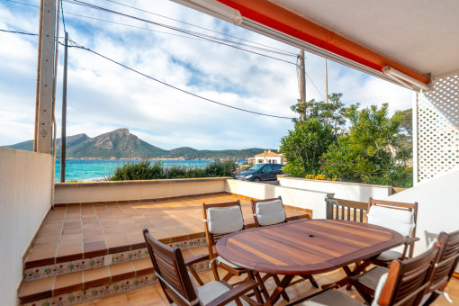 Terraza con vista al mar