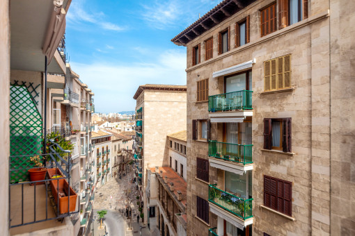 Gran piso muy soleado con excelente ubicación en el centro de Palma