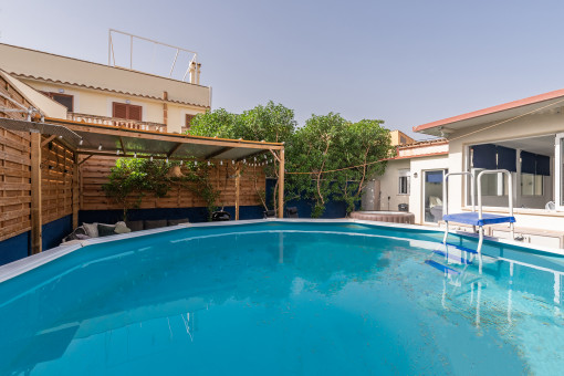 Preciosa casita reformada con vistas despejadas en el pueblo costero de S'Estanyol